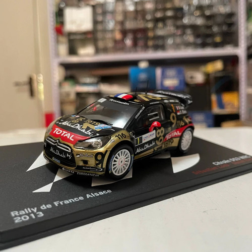 Modellino pressofuso ixo - 1:43,