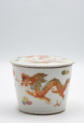 Antica tazza con coperchio - con,