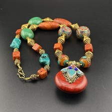 Collana di perline stile