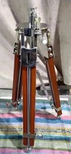 Treppiede in legno supporto