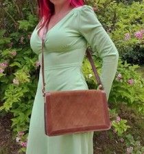 Borsetta vintage anni 70 a tracolla pelle scamosciata marrone chiaro