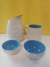 MULINO BIANCO 2010 caraffa brocca bianca azzurra set tazza ciotole gadget 