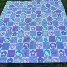 Piumino reversibile Y2K Sanrio Hello Kitty a scacchiera patchwork righe LEGGI