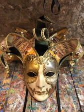 Maschera dorata da giullare