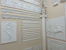 basso rilievi colonne quadri