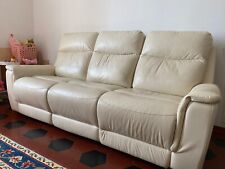 Divano Chateau D'Ax 3 posti in pelle bianco, due sedute reclinabili, elettronico