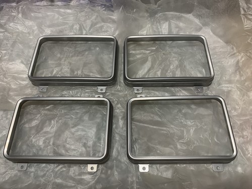 Hella 813941047 news - x,