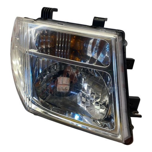Faro proiettore anteriore lato