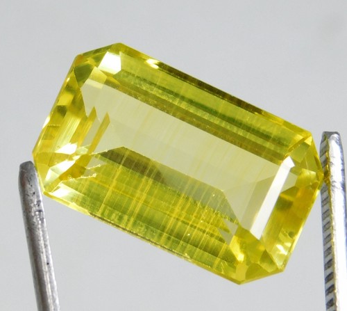 Zaffiro giallo naturale non