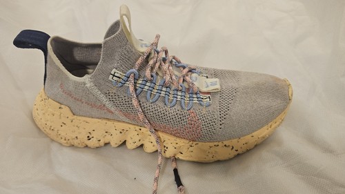 Nike space hippie - space,