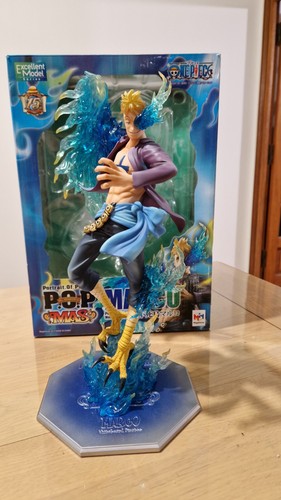 Figurine one piece portrait - one, of