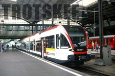 35mm Slide SBB CFF FFS Switzerland Railways EMU 520 010 2004 Luzern Orig