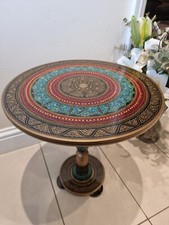 Tavolo rotondo in legno