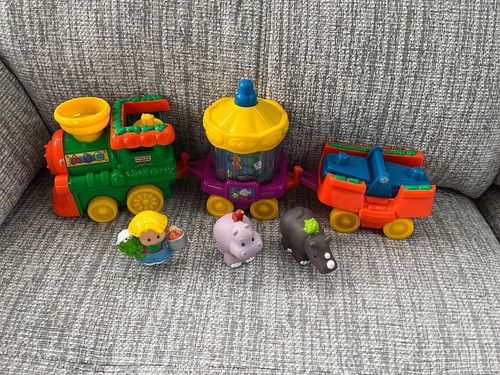 Fisher price little people set - price,