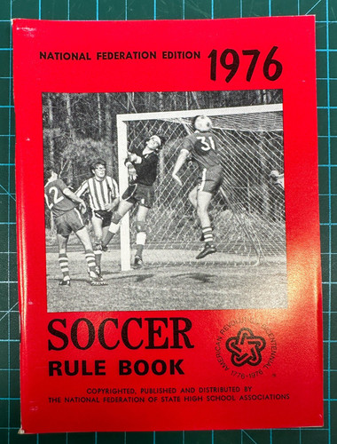 Vintage 1976 soccer rule book - rule,