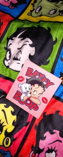 Betty boop lip - boop, blanket