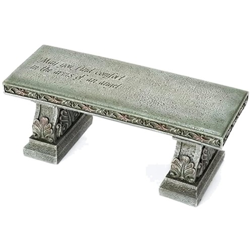 Panca commemorativa con versi