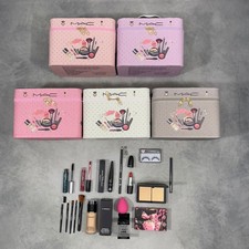 MAC Style Premium Makeup Kit - Custodie + Set Completo Pennelli, Fondotinta e Accessori
