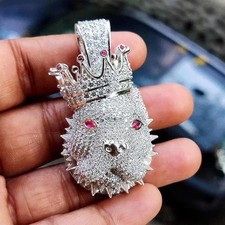 Ciondolo testa di leone corona