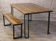 Set tavolo e panca, stile