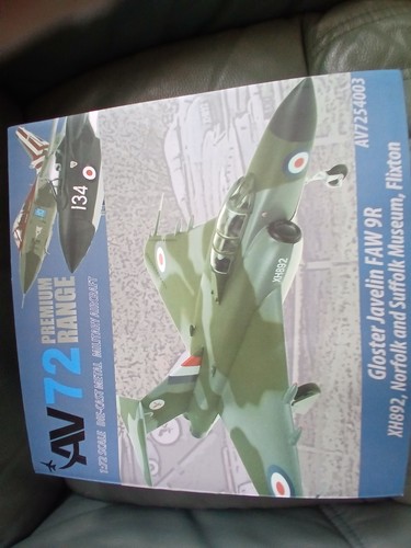 Gloster javelin av72 - javelin,