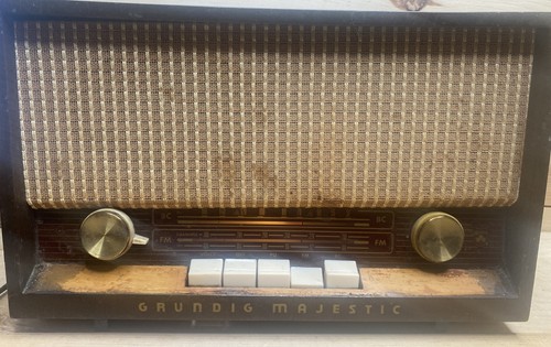 Vintage grundig majestic - vintage,