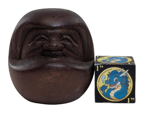 Piccola statuina bambola