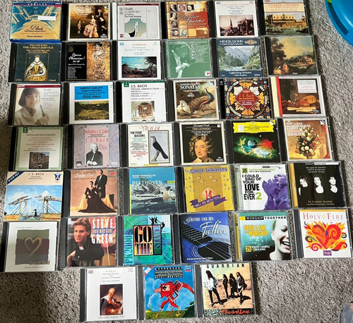 Lot assorted cds in - 39,