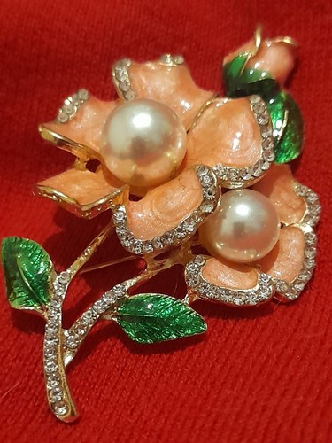 Spilla fiore smalto rosa con