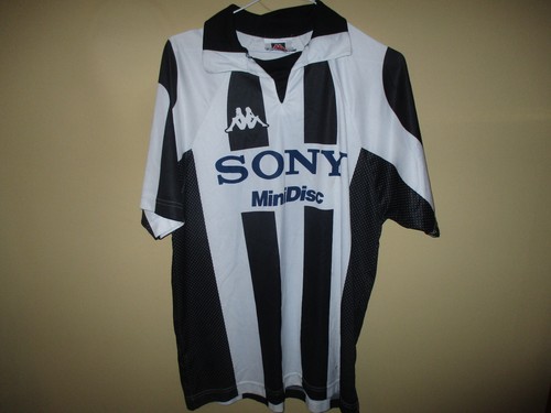 Juventus football jersey shirt - football, jersey,shirt