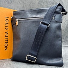 Louis Vuitton Sacha Taiga
