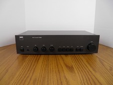 Preamplificatore stereo NAD