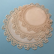3 centrini vintage merletto chiacchierino rotondi 21, 17 e 15 cm ecru
