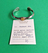 ANTICO BRACCIALE CON PLACCHE IN ORO(?) DI PROVENIENZA AFRICANA.