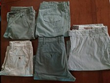 Stock pantaloncini bermuda