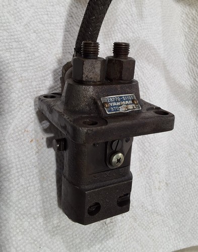 Yanmar 2gm fuel injector - fuel, pump