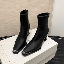 Stivaletti donna punta