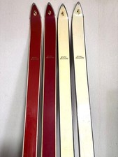 2 set di sci vintage rossi e