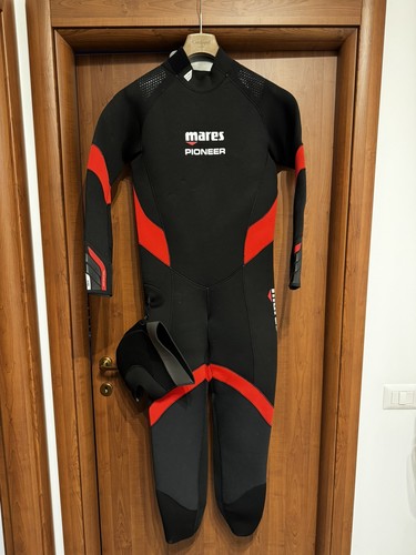 Muta sub mares pioneer - sub,