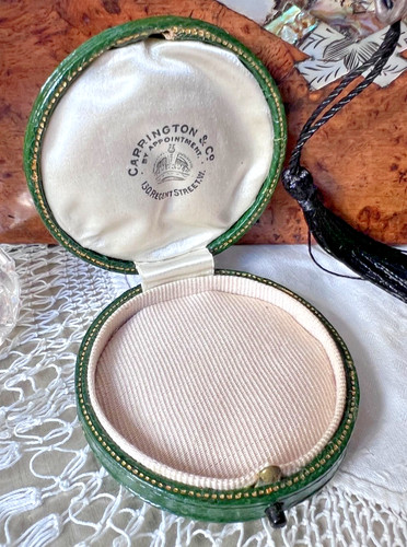 Antica scatola portagioie