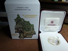 MONETA IN ARGENTO CON RILIEVI