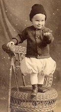 1915 ERA CHILD IN WINTER