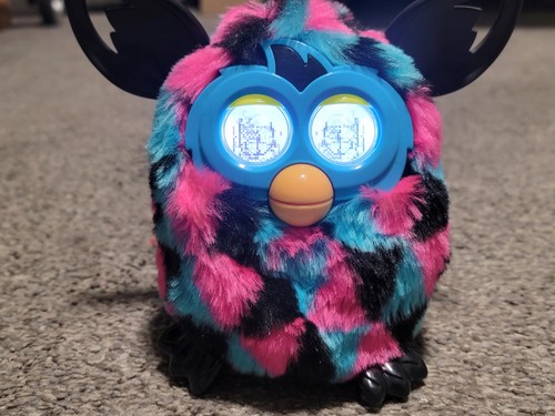 Furby boom geometric - boom, black