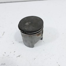 Suzuki GT 750 pistone motore