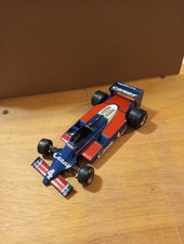 BURAGO 1/14  TYRRELL CANDY F 1     2105 