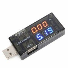 Caricabatteria USB rosso e blu