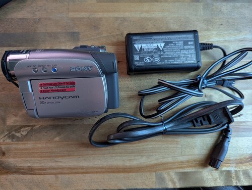 Sony dcr hc26 handycam - sony, digital