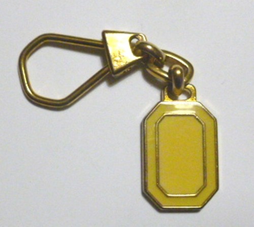 Vecchio portachiavi metallico - vecchio,