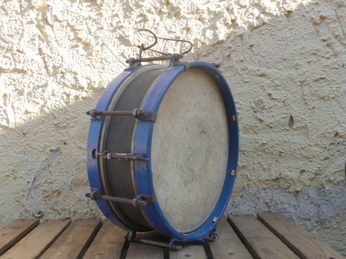 Tamburo strumento musicale