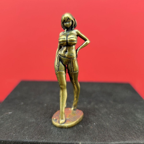 Statua fanciulla ottone arte
